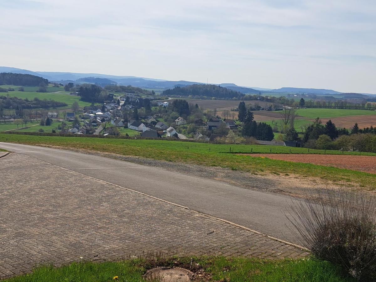 Haus Eifelblick Villa Gonnersdorf  ภายนอก รูปภาพ
